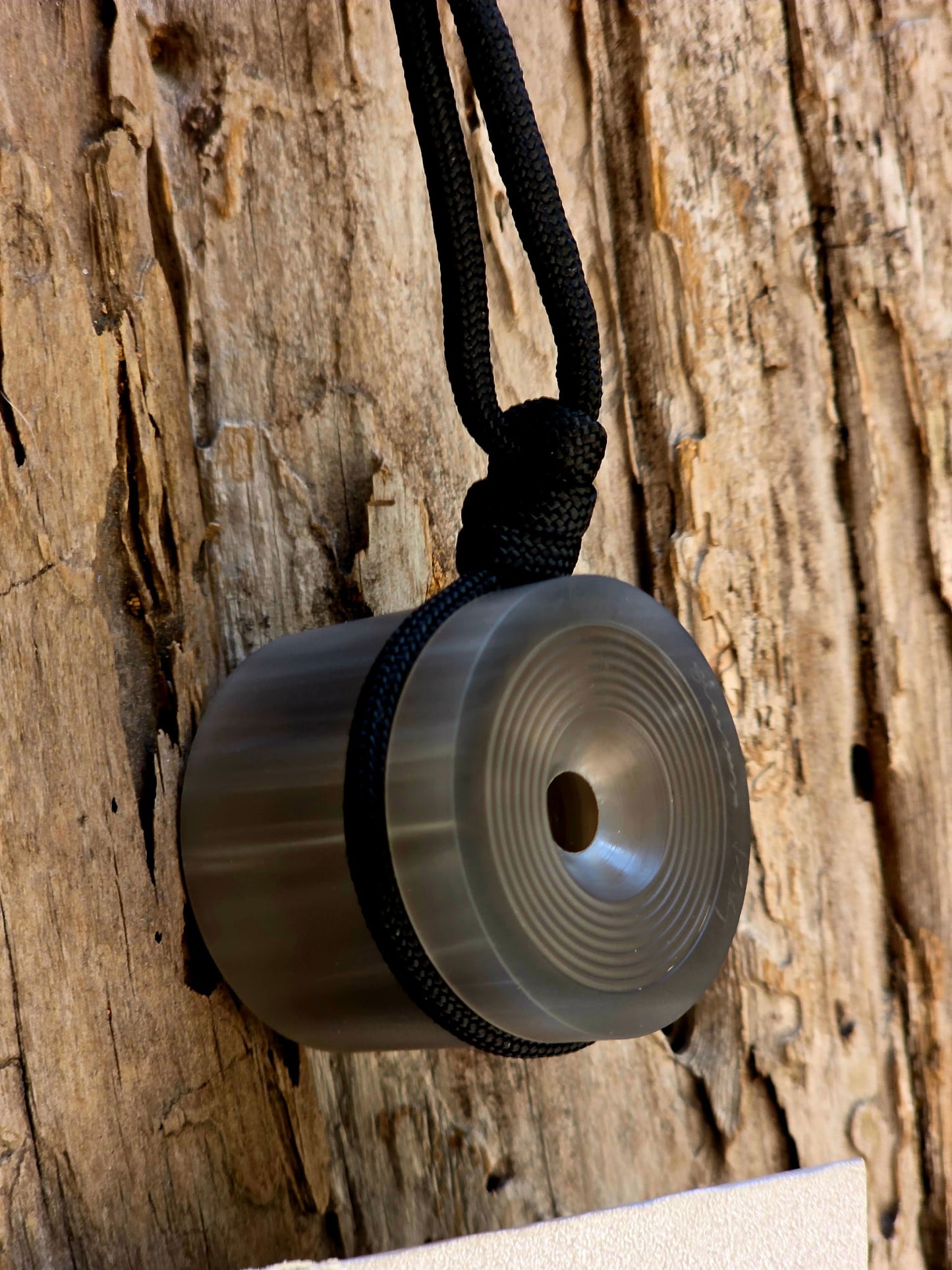 Wigeon - Platinum Pearl Satin